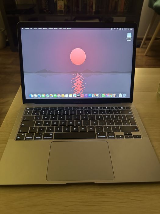 MacBook Air M1 2022r 95% baterii