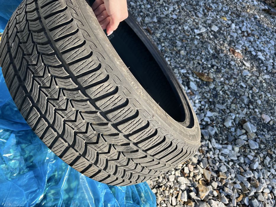 Opony zimowe 225/45 r17 komplet