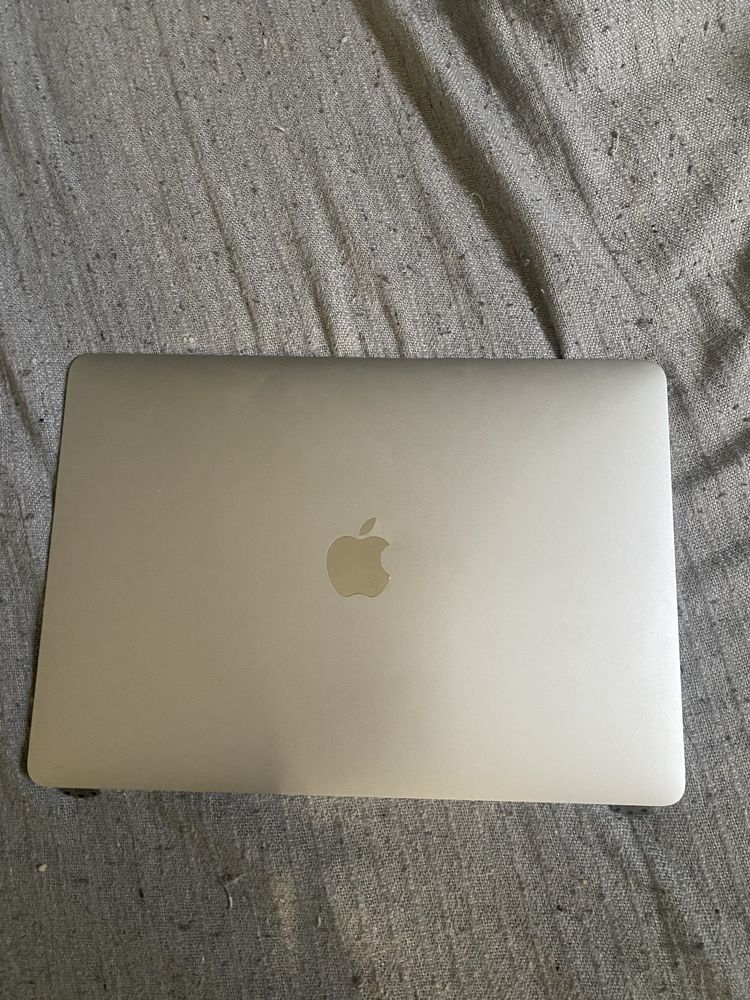 Skrzydlo macbook pro 13 na czesci A2338