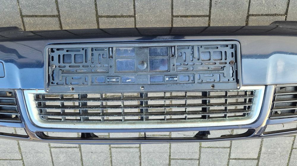 Zderzak przód przedni kompletny Audi A4 B6 LZ5J