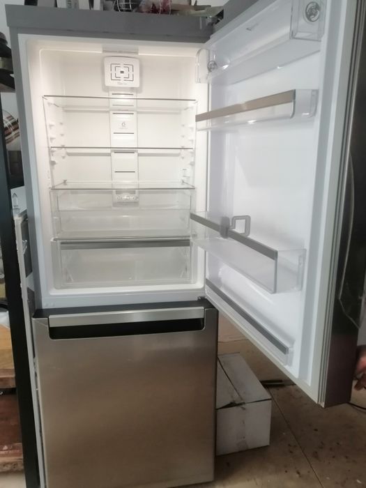 Холодильник Whirlpool WBA4398