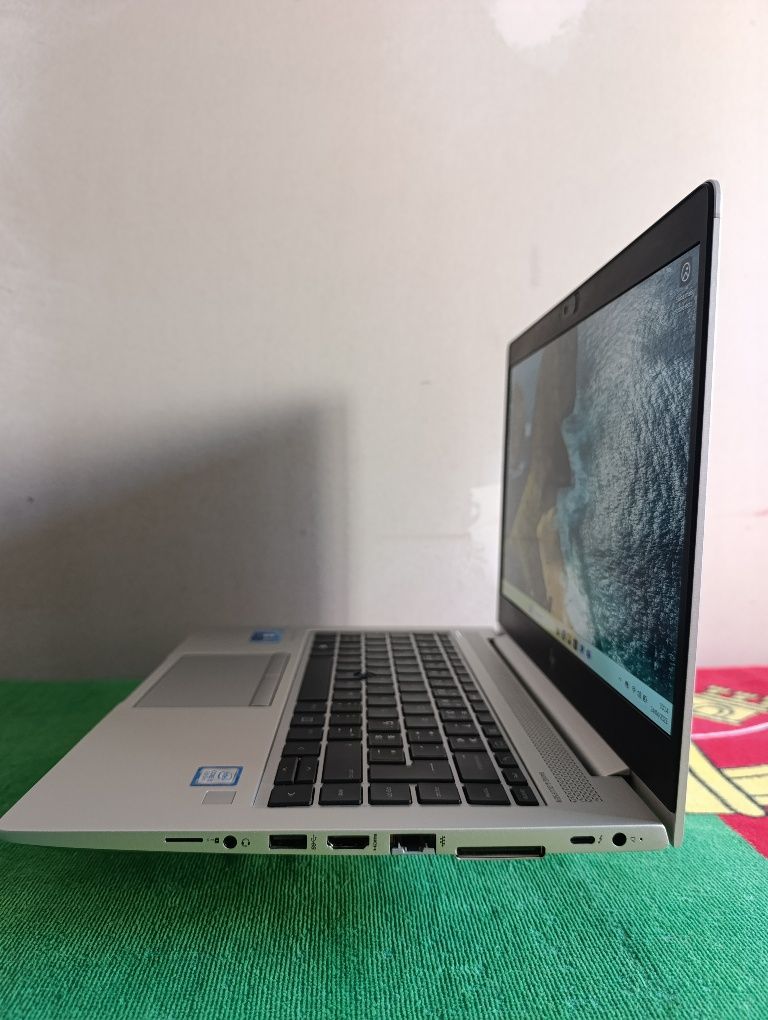 HP Elitebook 840 G5 (i5-8350U QuadCore - 16GB RAM - 256GB SSD NVMe)
