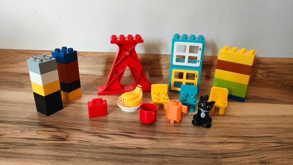 Lego DUPLO domek ludziki meble schody dach