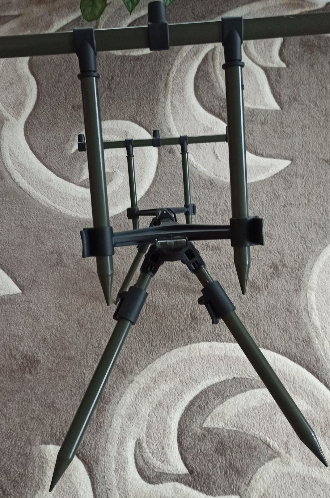 Род-под Carp Pro Rod Pod на 3 удилища  с чехлом