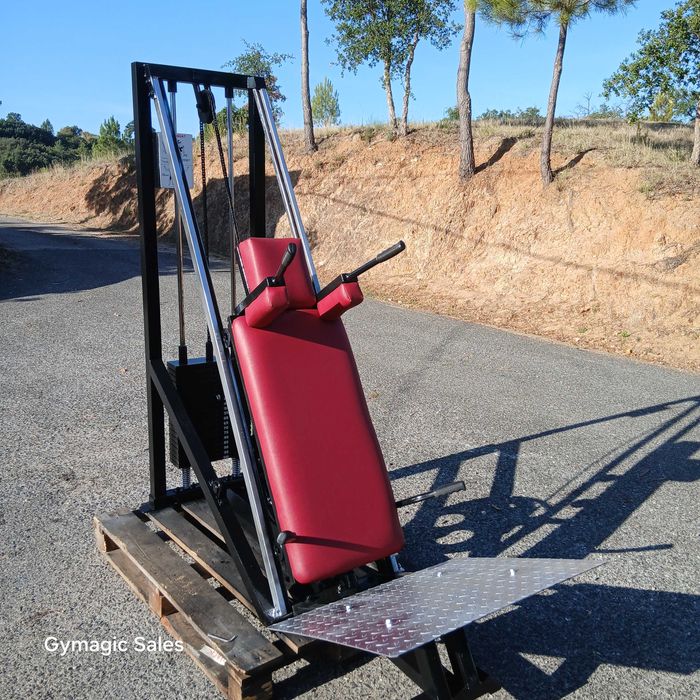 GYMAGIC- - Hack Squat TECHNOGYM