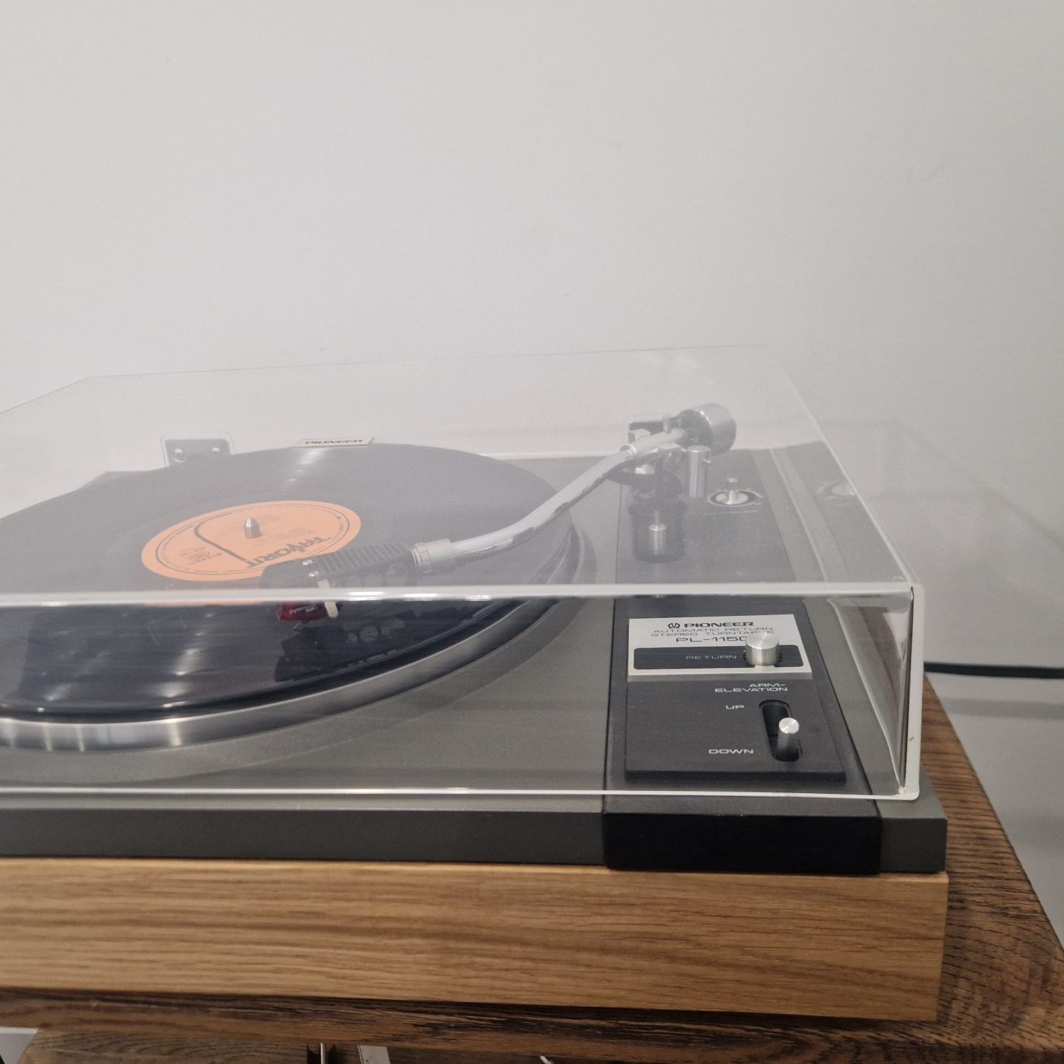 Gramofon Pioneer PL-115D