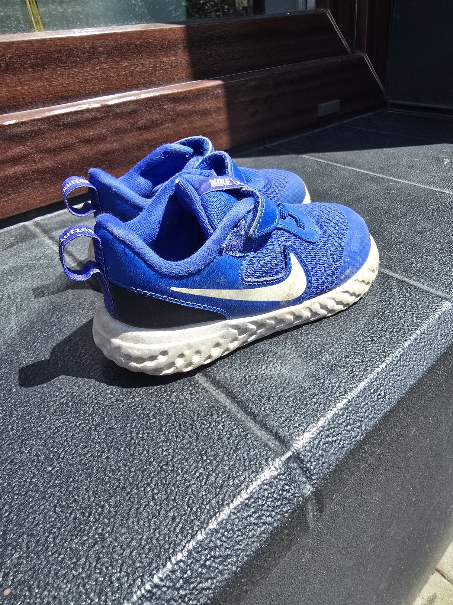Buty Nike rozmiar 23.5