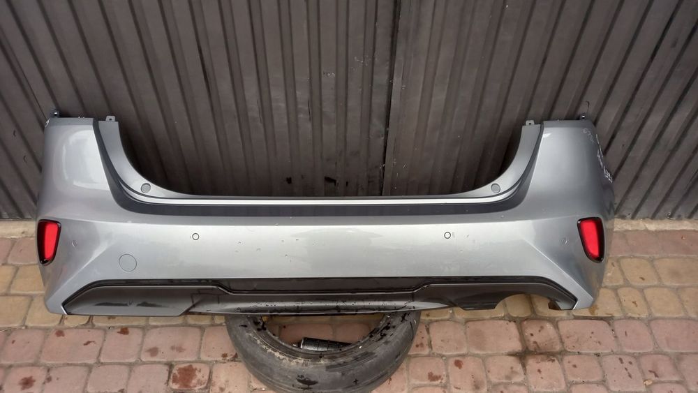 KIA CEED III HB 5D 2018- ZDERZAK TYŁ tylny KOMPLETNY 6xPDC SZARY CSS