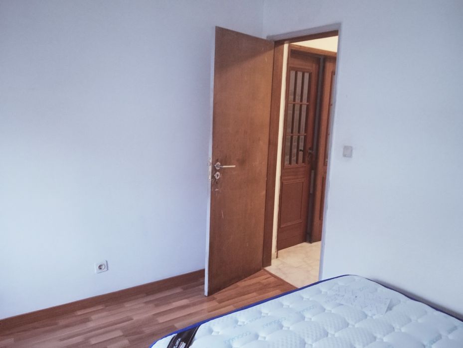 Quarto para arrendar