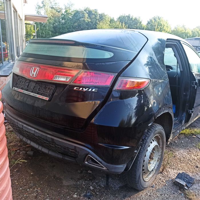 Honda Civic VIII 8 UFO samochody na części