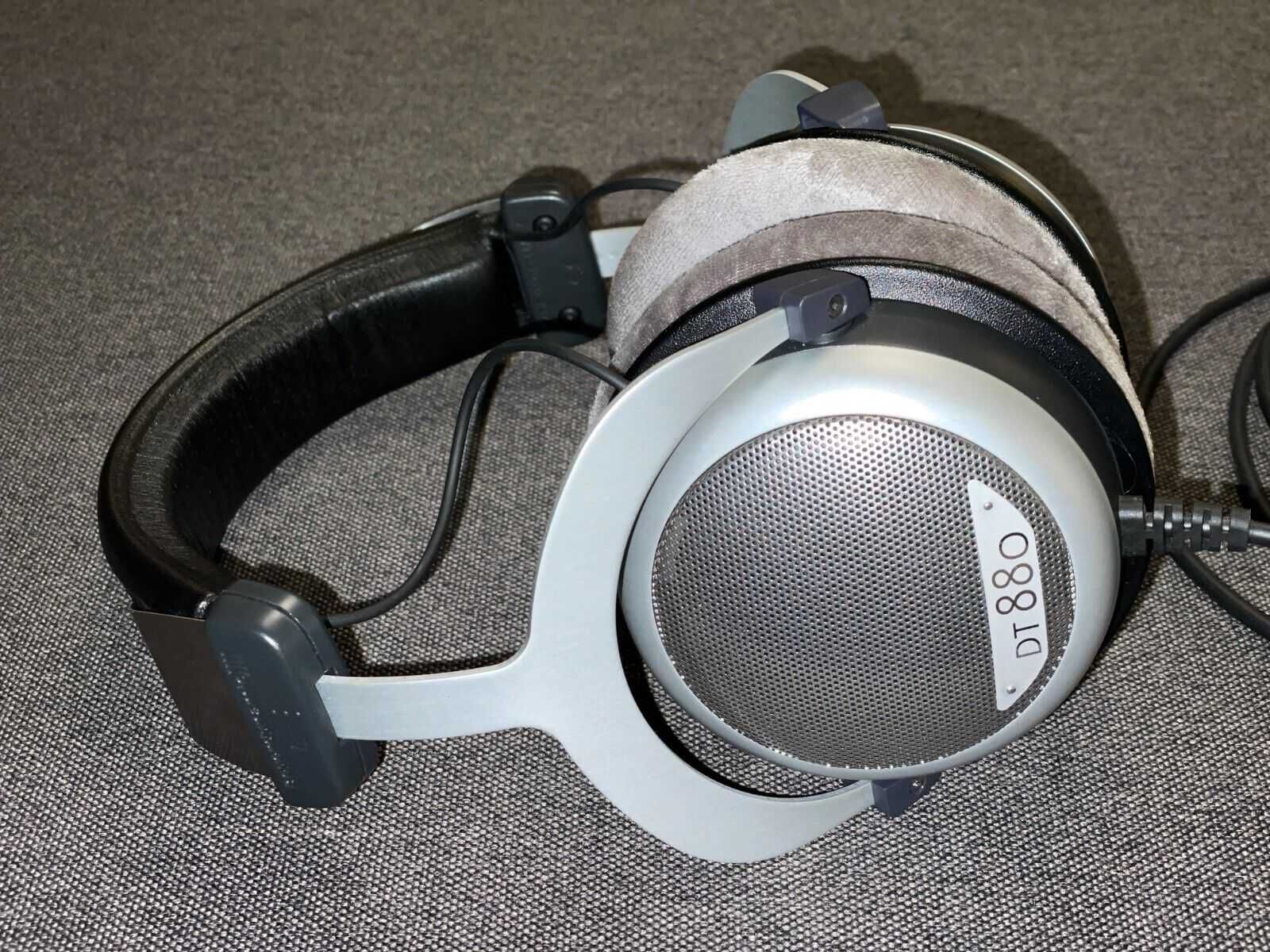 Наушники Beyerdynamic DT 880 Silver Edition 32 Ohm