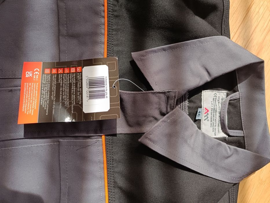Sprzedam komplet ubrania roboczego. Bluza i  spodnie