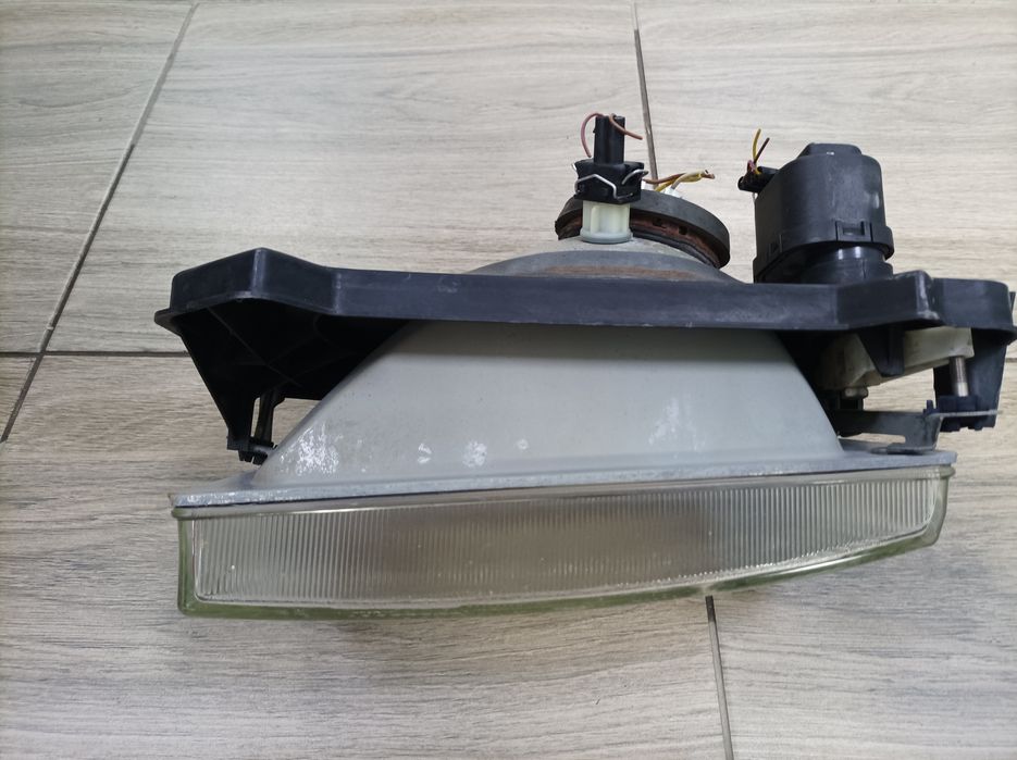 Фара права та ліваVolkswagen Transporter T4