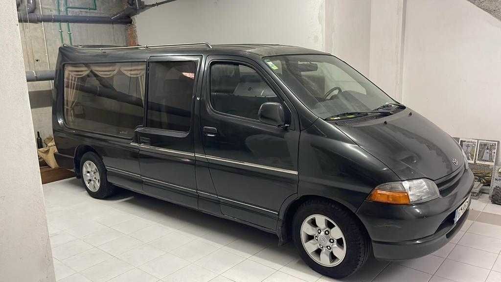 Carro funerário em bom estado