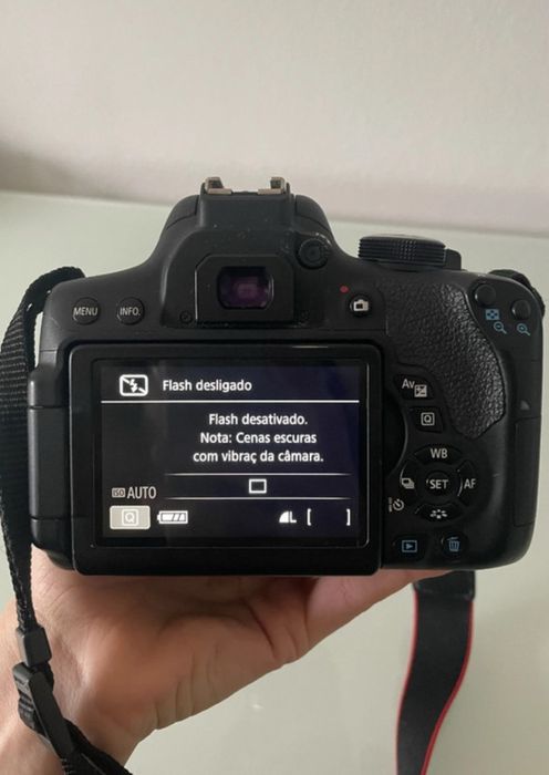 Canon 750D + 2 lentes