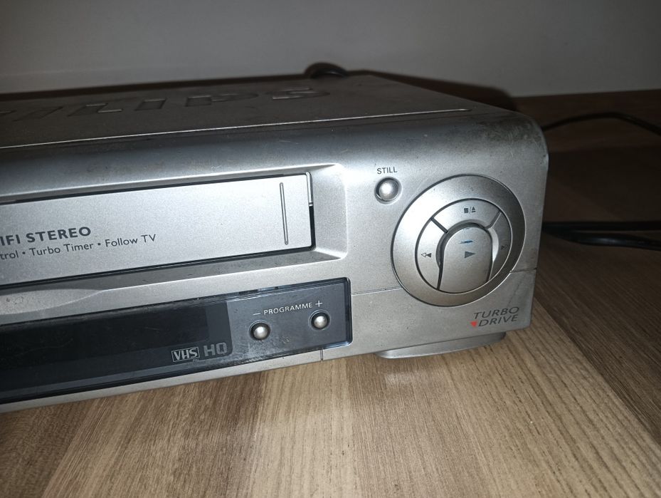 Magnetowid Phillips VR630