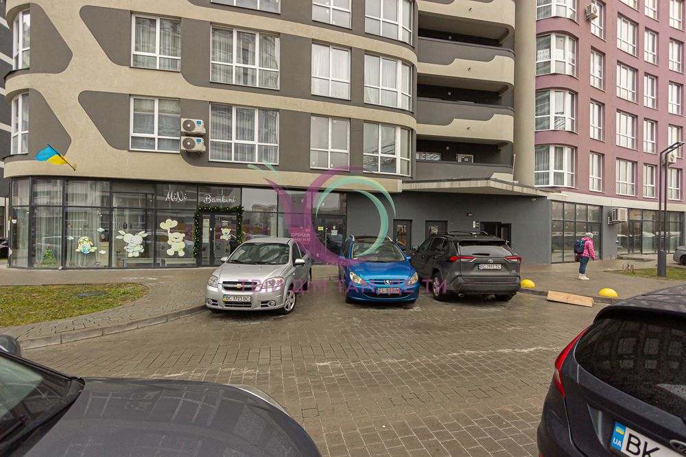 Продаж 1-кімнатної квартири в новобудові без ремонту, Франківський р-н