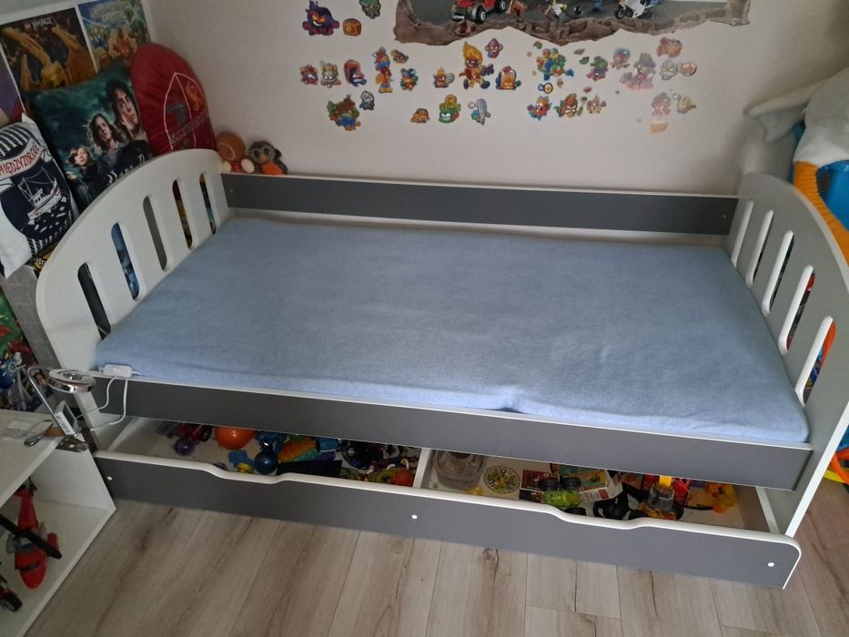 Łóżko dzieciece  z szufladą