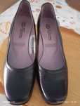 Sapatos pretos de mulher, novos , sem nunca ter sido usados n. 36