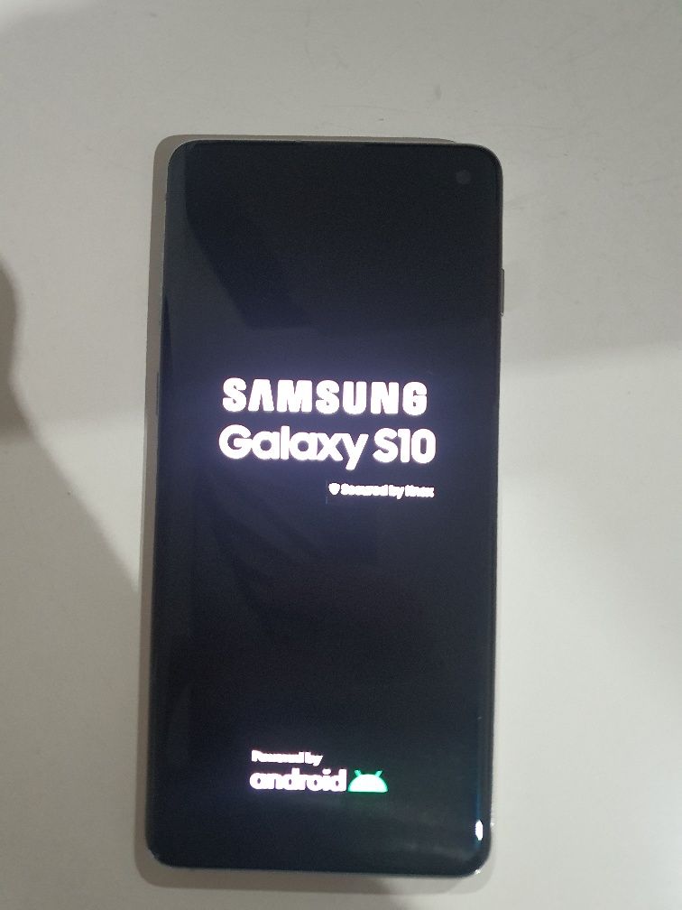 Samsung galaxy S10 128gb dual sim