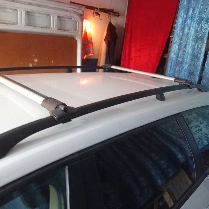 Алюминевые перекладины B 42 под штатные рeйлинги Volkswagen Passat B7