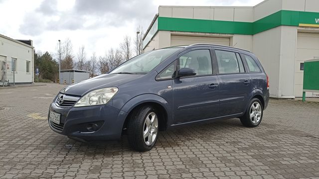 Opel Zafira B 2008r.