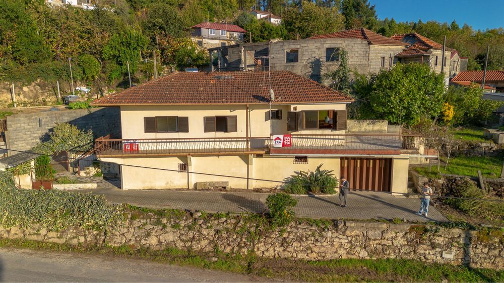 Moradia T3 Felgueiras + Terreno Rustico