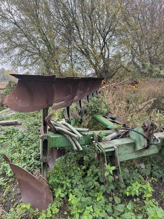 Плуг оборотний Джон Дір 4600, причепний, 6 корп. JOHN DEERE 4600, 1995