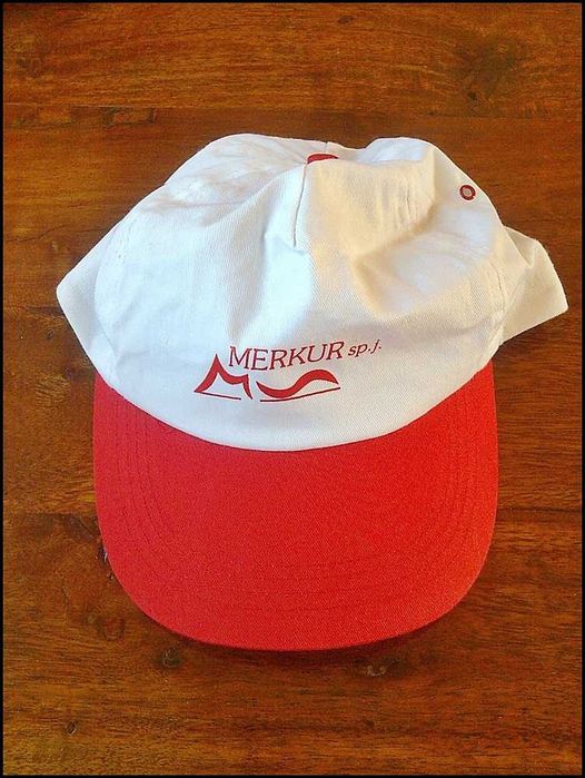 Czapka z daszkiem na lato MERKUR biało-czerwony Okazja!