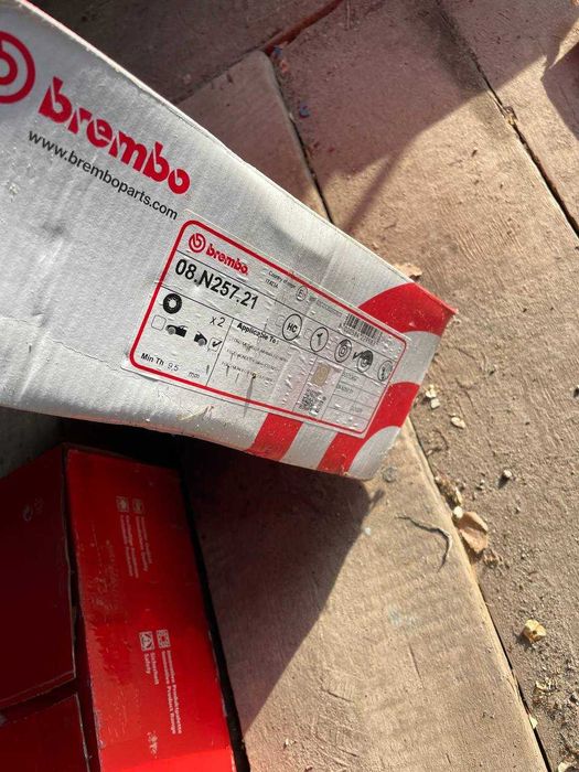 Диск тормозной задний Ford Fusion / Mondeo Brembo 08N25721.  1 шт.