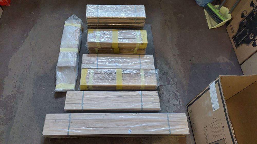 Паркет масив ясен 15 кв. м, новий.