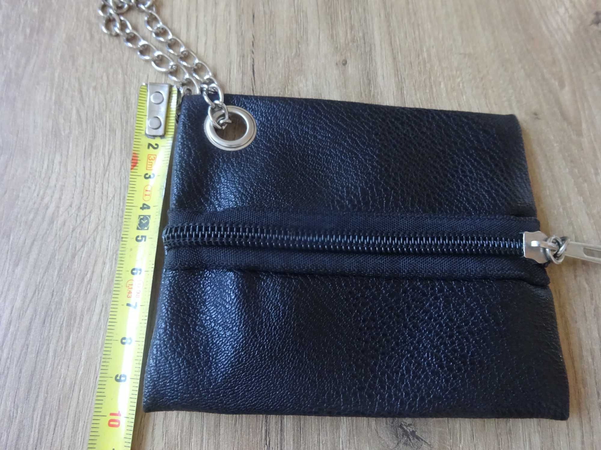 nowy mały czarny portfel portfelik saszetka na zamek 9,5 x 11,5 damski