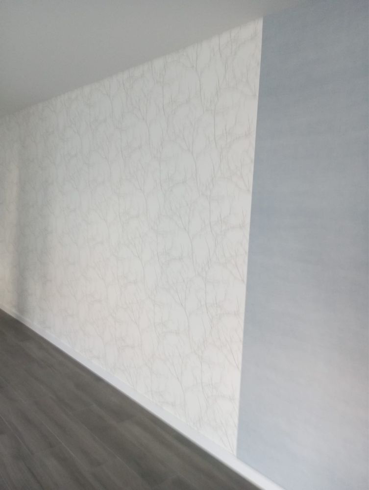 Papel parede BN branco com textura tipo palhinha azul
