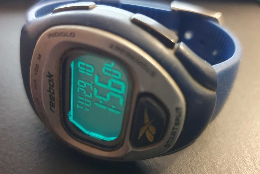 Relógio digital Reebok - vintage