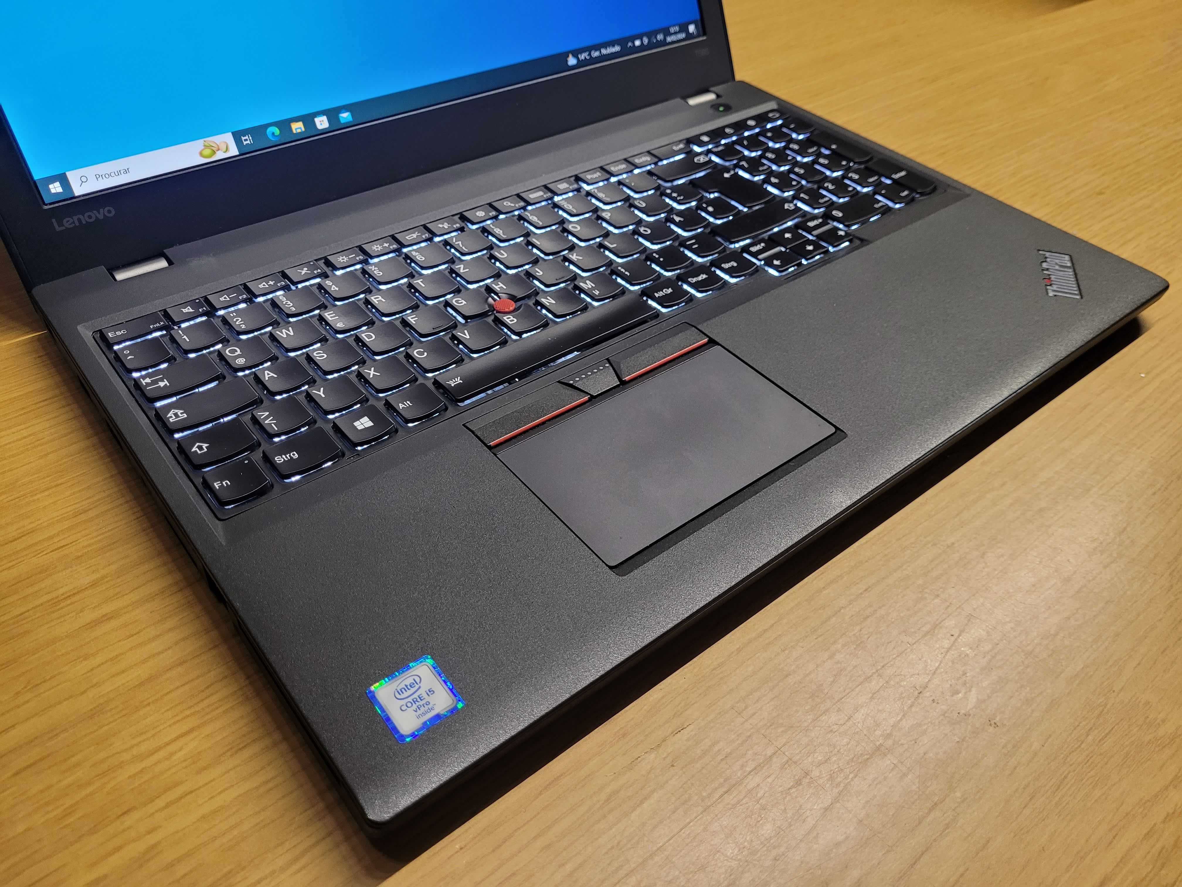 Lenovo ThinkPad T560 / i5 6300U / 4GB RAM / 250GB HDD / 15.6" FullHD