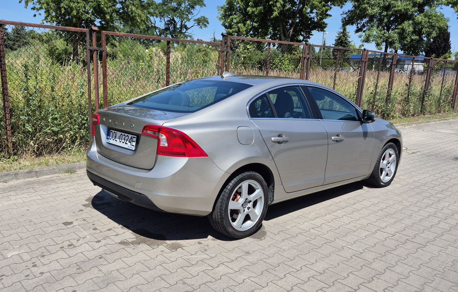 Volvo s60 2.0d klima navi alu hak