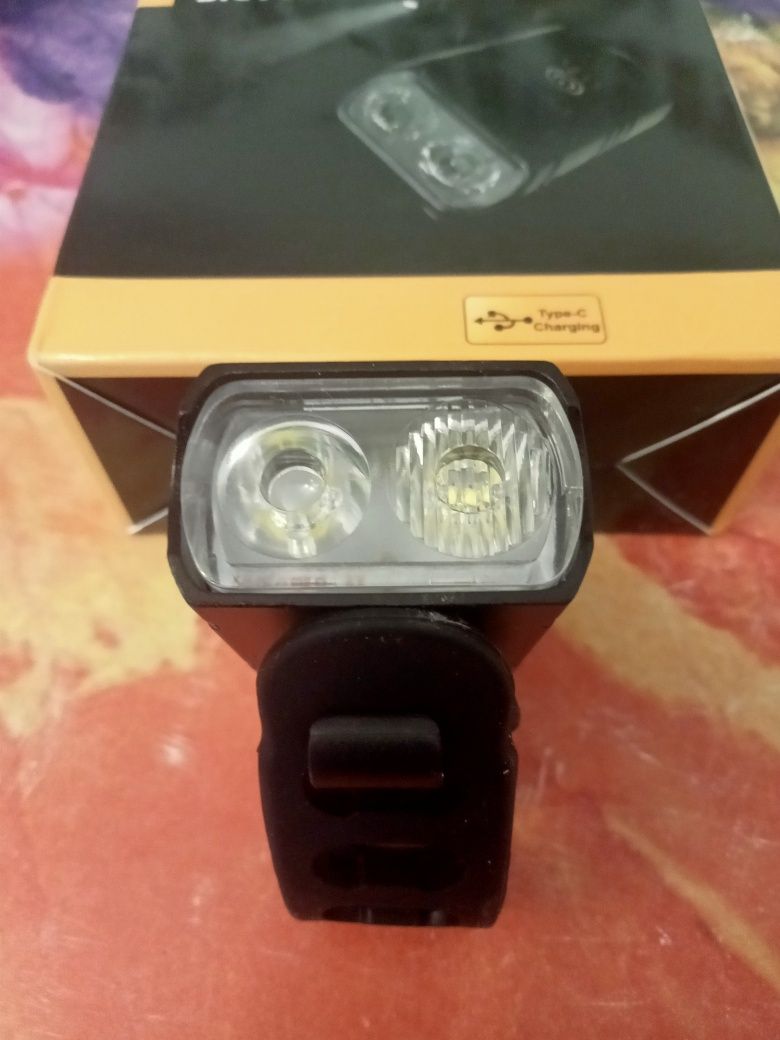 Lampka rowerowa LED metalowa  bicycle lamp