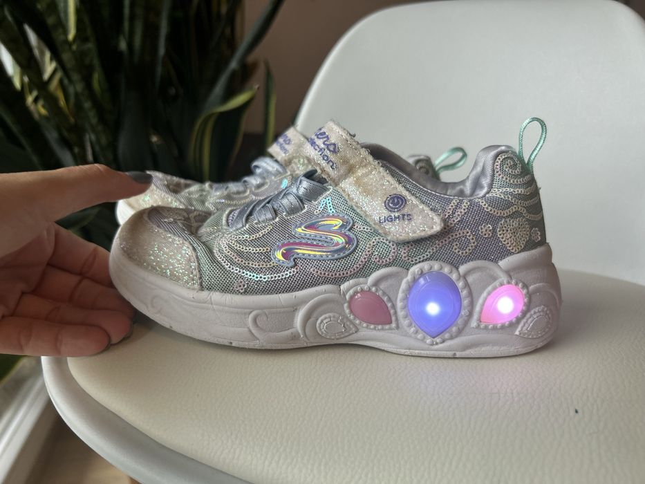 Buty Skechers świecące