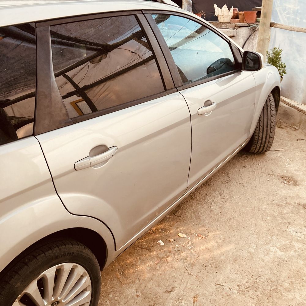 Ford focus titanium 2008