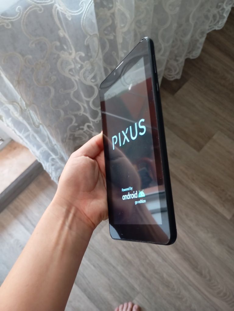 Продам планшет pixus