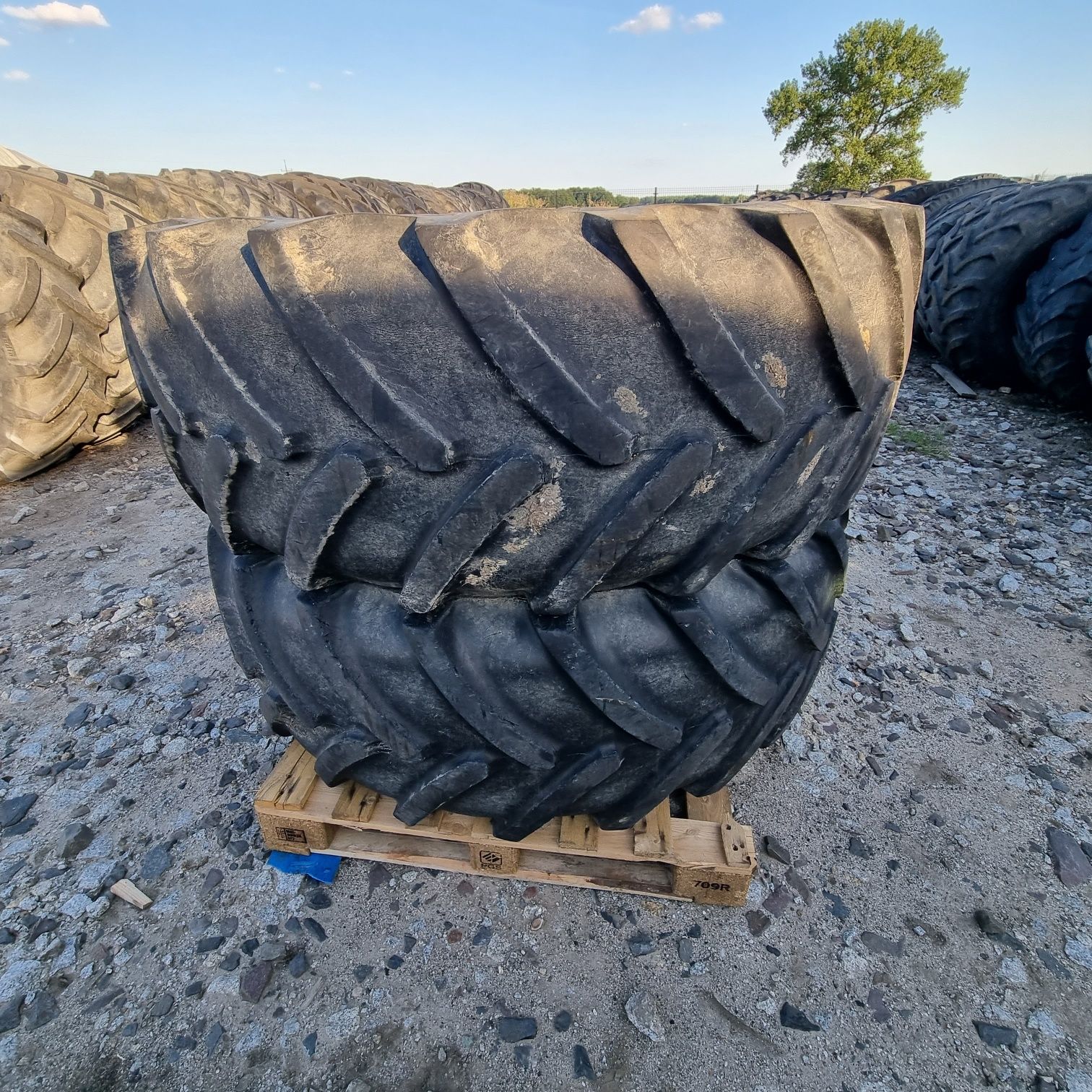 Oferuje opony 540/65r34 komplet Michelin xm108