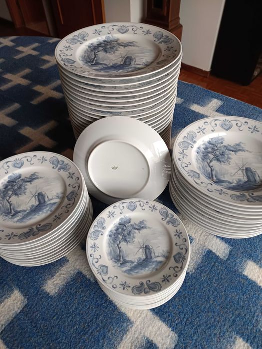 Serviço de Jantar 72 peças em porcelana Vista Alegre