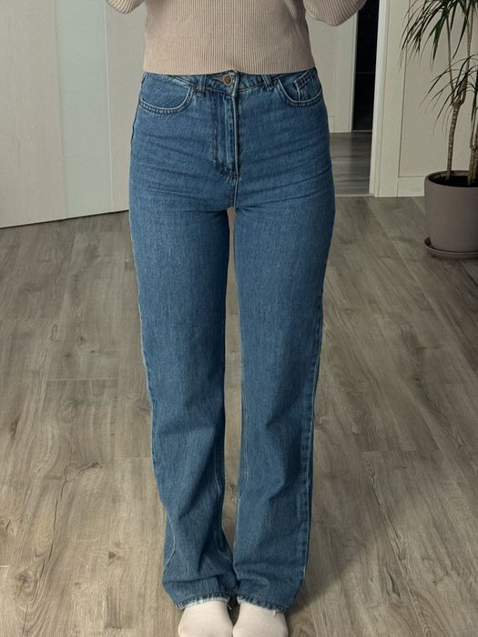 Жіночі широкі джинси