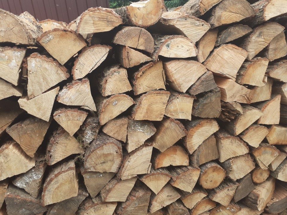 Sosna sucha dąb drewno kominkowe opałowe
