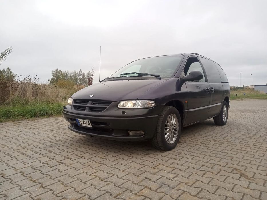 Chrysler Voyager Gaz sekwencja ,7 osób,hak,klima,stan bdb