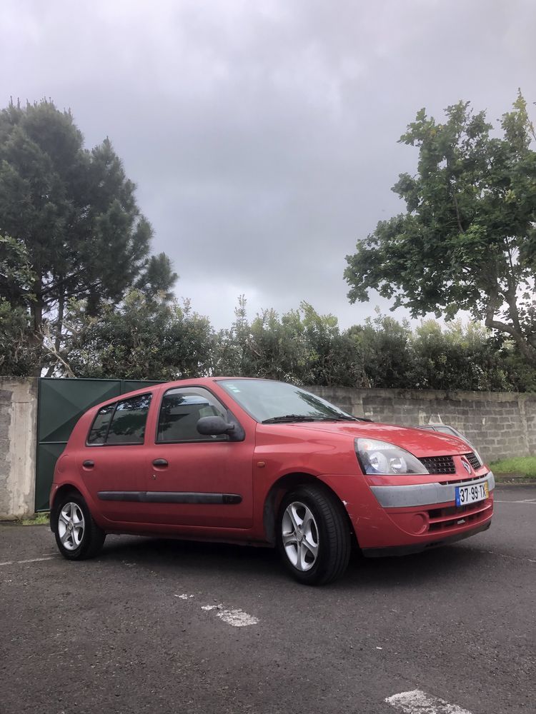 Renault clio 2002