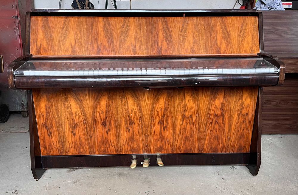 Piękne pianina Weinbach,Fazer,Schimmel.YoungChang