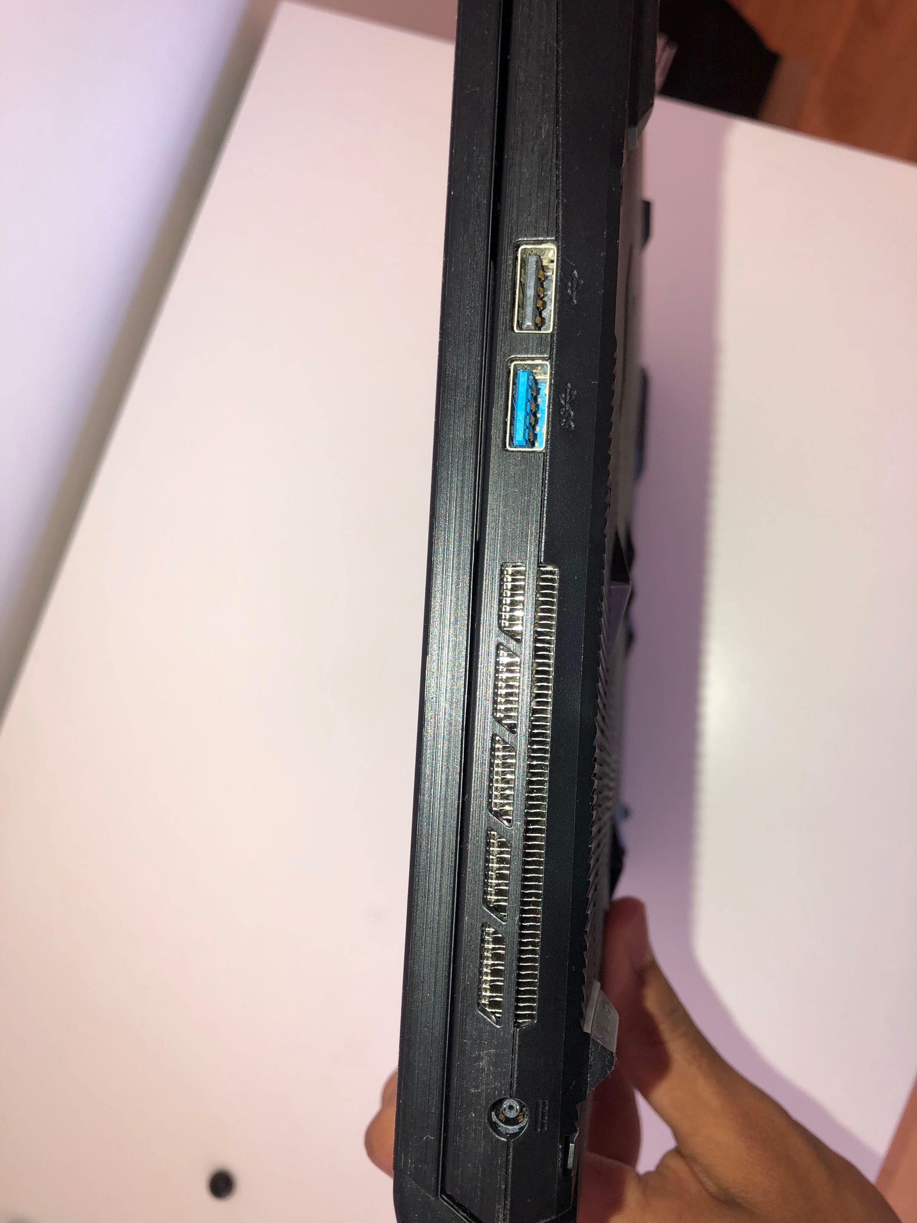 Vendo Notebook Gamer MSI Bravo 15 - Como Novo, +1 Ano de Garantia!