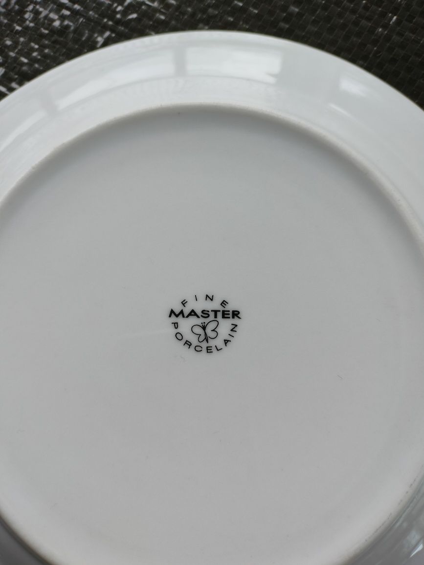 Porcelana Fine Master zestaw świąteczny 36 elementów