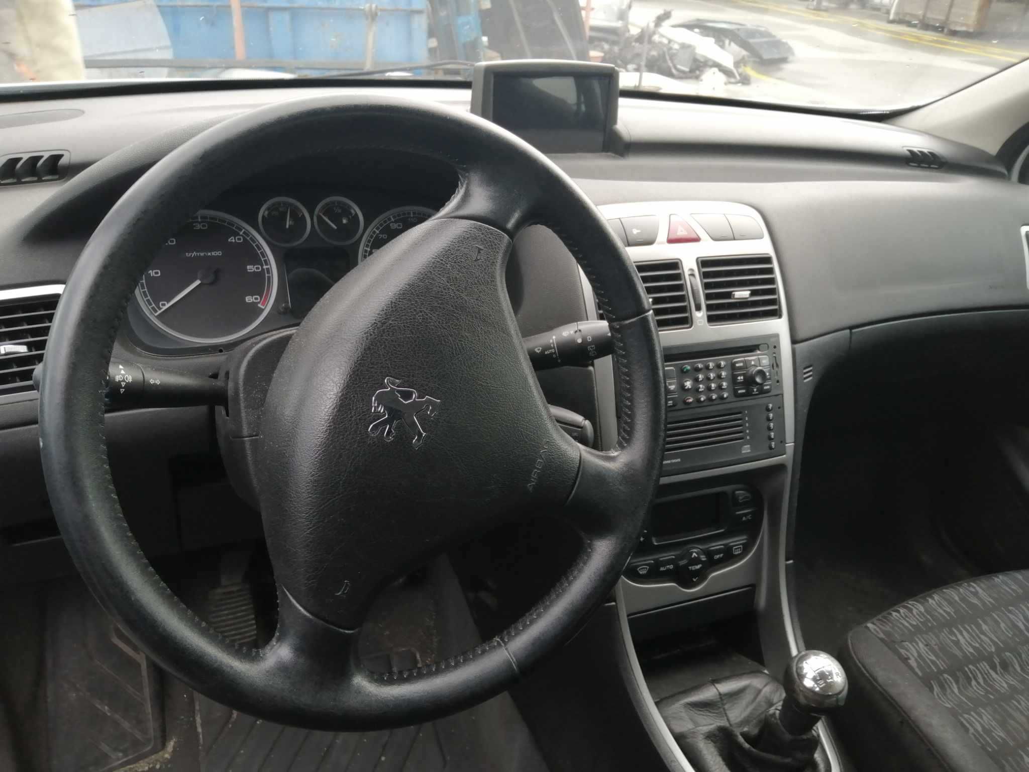 Para peças Peugeot 307 Carrinha (3E) 1.4HDI ano 2004